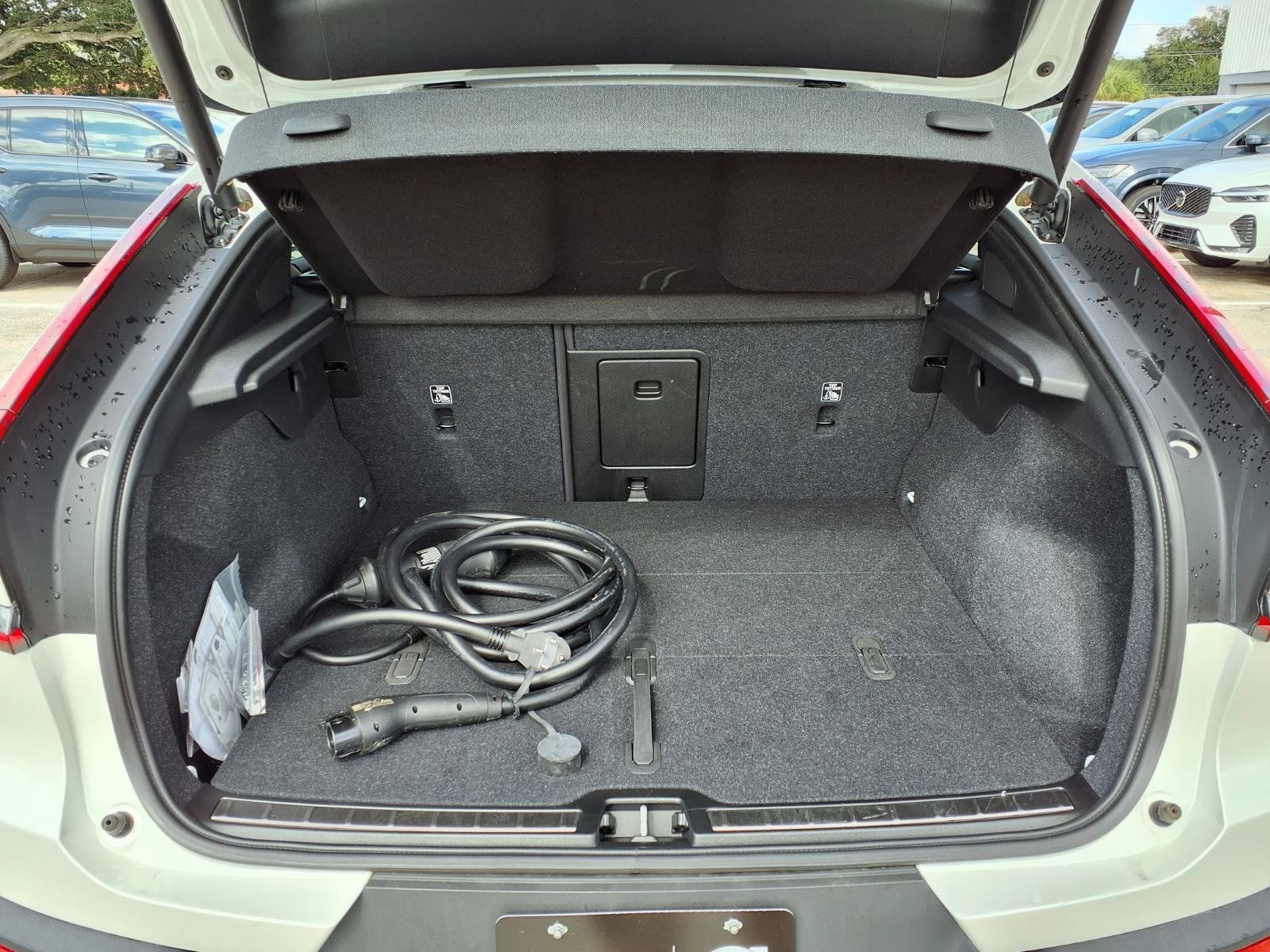 Certified 2023 Volvo C40 P8 Recharge Plus AWD/4WD image 18