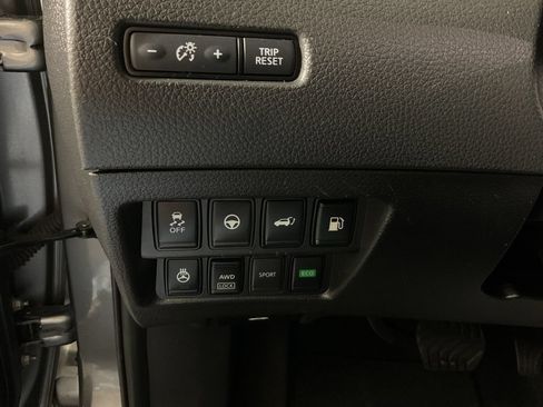 Used 2020 Nissan Rogue SV w/ Sun & Sound Touring Package AWD/4WD image 29