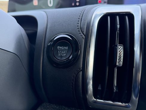 Used 2025 Ford Expedition Tremor AWD/4WD image 45