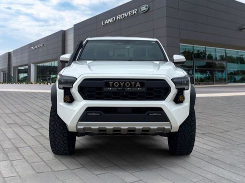 Used 2024 Toyota Tacoma 4x4 Double Cab Hybrid image 8