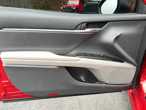 Used 2023 Toyota Camry LE image 12