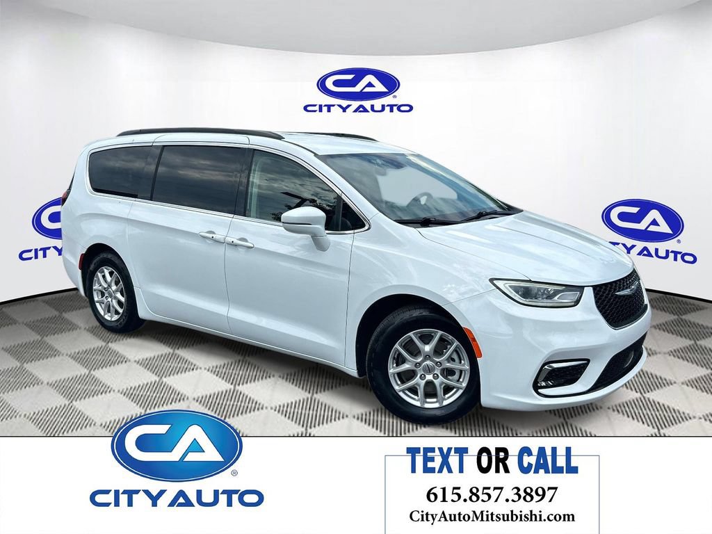 Used 2022 Chrysler Pacifica Touring-L FWD image 1