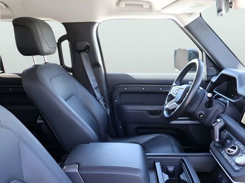 Used 2024 Land Rover Defender 110 S AWD/4WD image 8