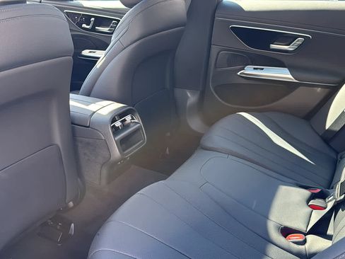 New 2026 Mercedes-Benz E 350 4MATIC Sedan image 29