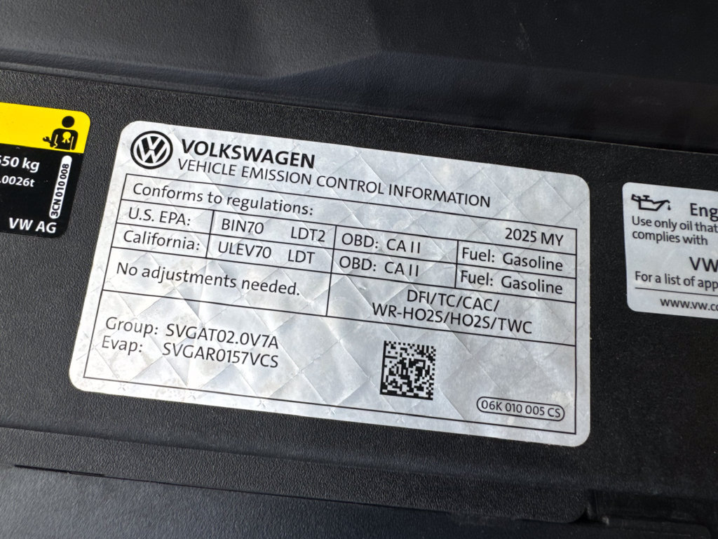 Used 2025 Volkswagen Atlas SE AWD/4WD image 23