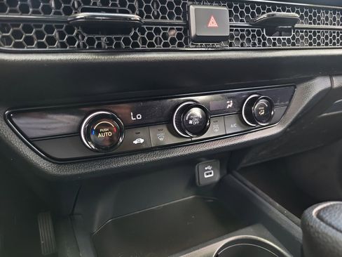 Used 2023 Honda HR-V LX image 24