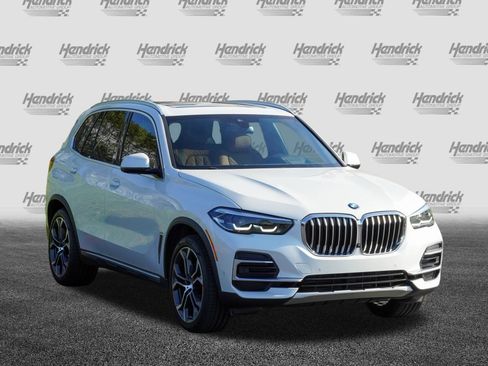 Used 2023 BMW X5 xDrive40i w/ Premium Package AWD/4WD image 2