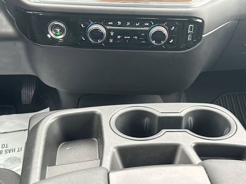 Used 2024 Chevrolet Silverado 1500 LT image 20