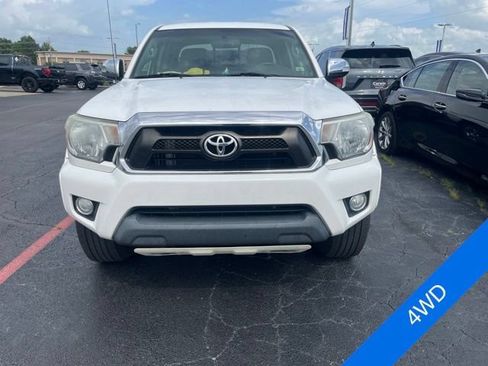 Used 2015 Toyota Tacoma 4x4 Double Cab w/ Limited Package image 2