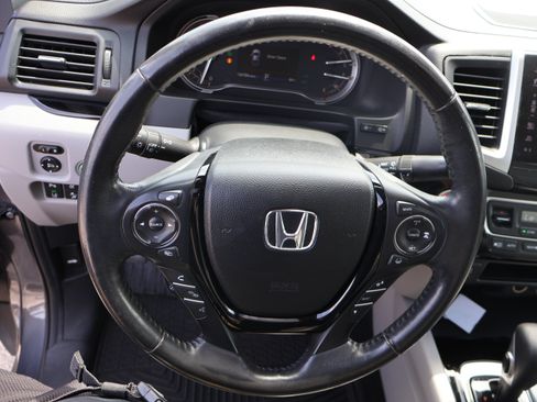 Used 2019 Honda Ridgeline RTL-E image 37