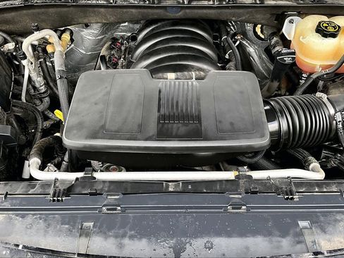 Used 2022 GMC Yukon XL SLT image 64