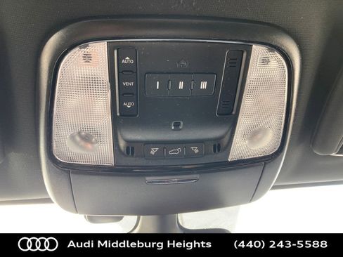 Used 2025 Dodge Durango R/T image 28