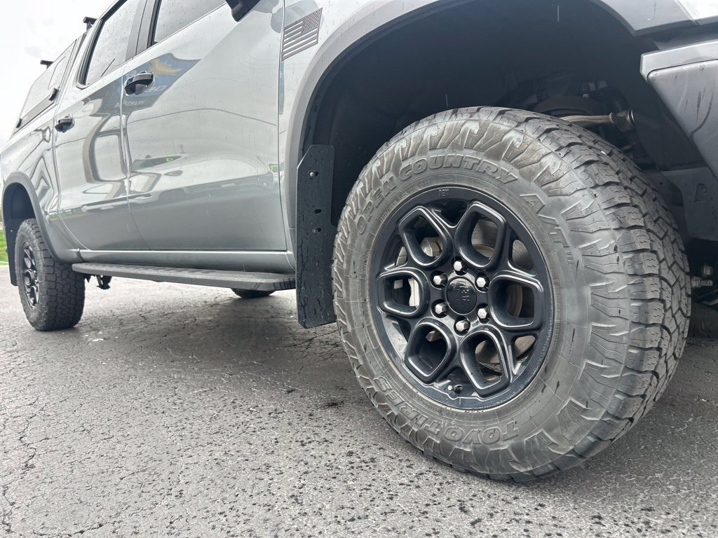 Used 2024 Chevrolet Silverado 1500 ZR2 w/ ZR2 Bison Edition AWD/4WD image 11