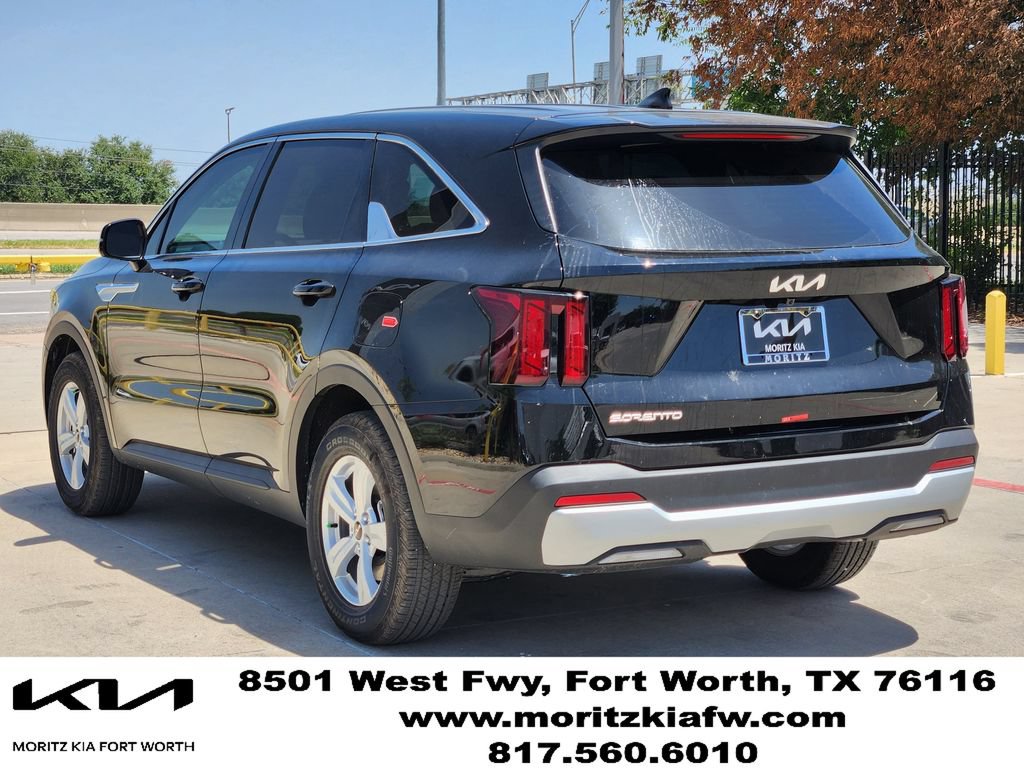 New 2026 Kia Sorento LX FWD image 4
