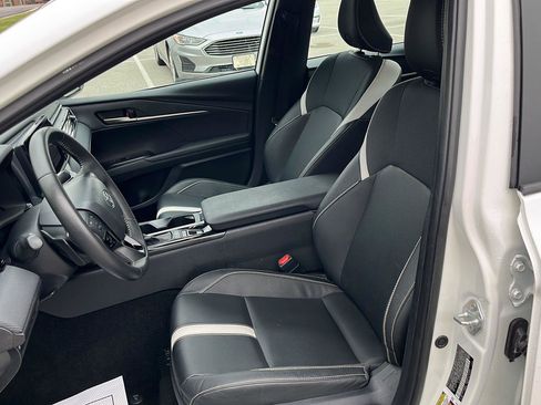 Used 2025 Toyota Camry XSE image 23