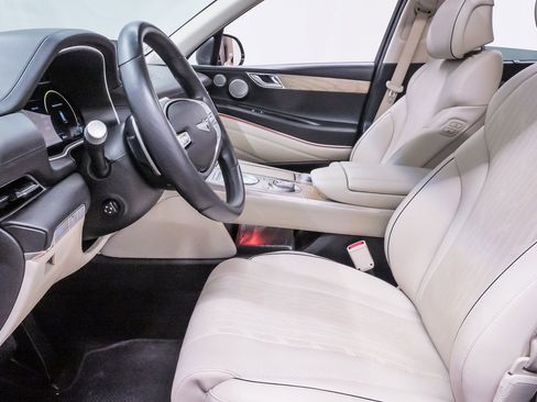 Used 2022 Genesis GV80 2.5T w/ Prestige Package 04 image 11