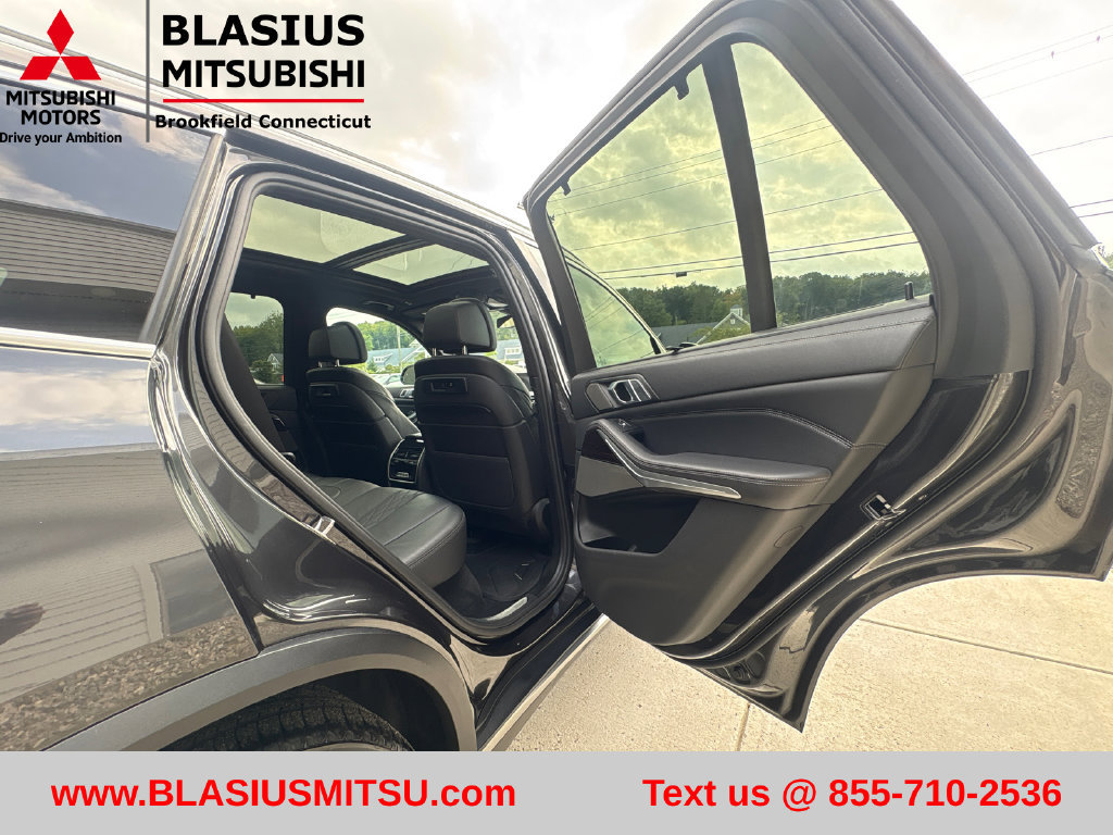 Used 2020 BMW X5 xDrive50i w/ Executive Package AWD/4WD image 43