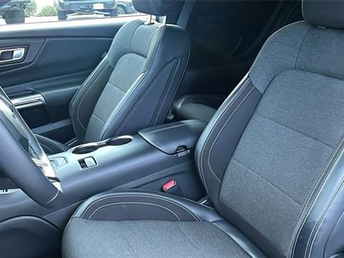 Certified 2024 Ford Mustang Coupe image 18