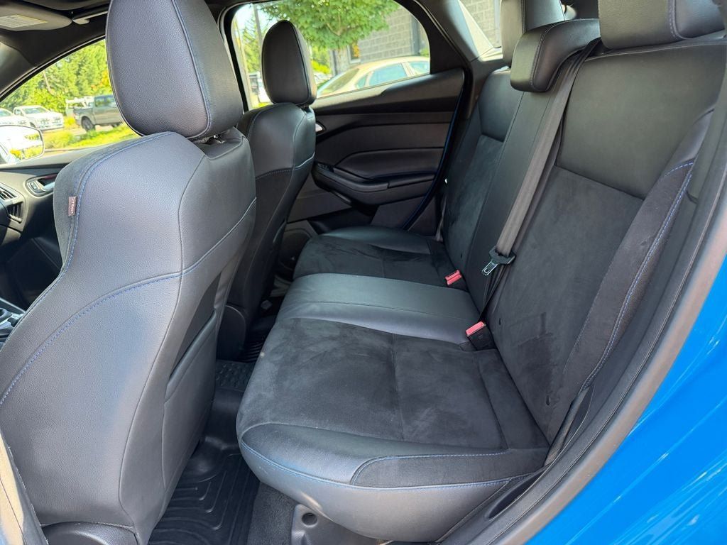 Used 2017 Ford Focus RS AWD/4WD image 33