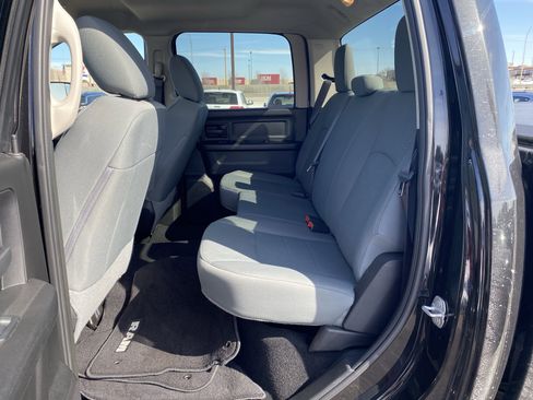 Used 2018 RAM 2500 Tradesman w/ Chrome Appearance Group image 6