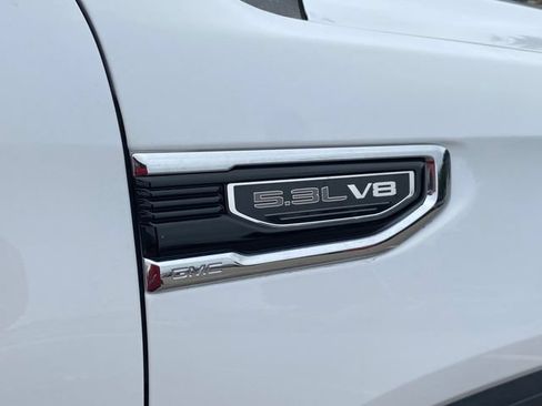 Used 2025 GMC Sierra 1500 SLT AWD/4WD image 8