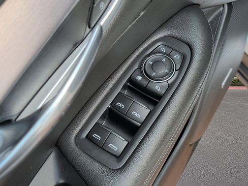 Used 2023 Cadillac XT6 Luxury w/ LPO, Floor Liner Package image 9