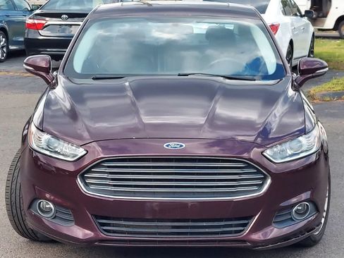 Used 2013 Ford Fusion SE FWD image 2