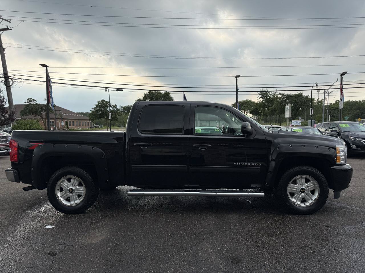 Used 2011 Chevrolet Silverado 1500 LTZ w/ LTZ Plus Package AWD/4WD image 5