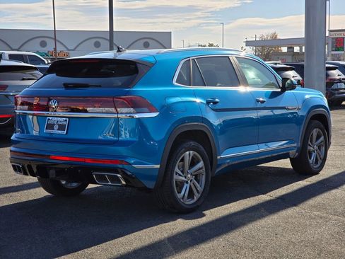 New 2024 Volkswagen Atlas Cross Sport SEL R-Line image 5