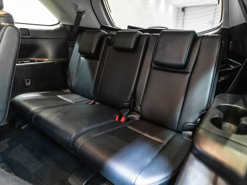 Used 2019 Toyota Highlander XLE AWD/4WD image 34