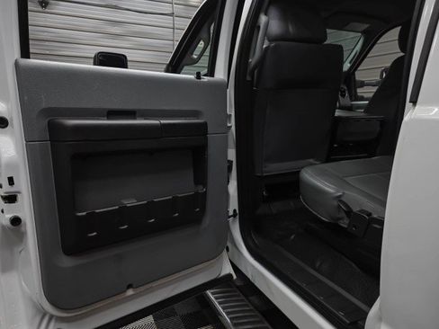 Used 2015 Ford F450 XL w/ Power Equipment Group AWD/4WD image 32