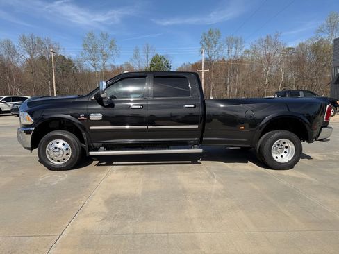 Used 2017 RAM 3500 Laramie Longhorn image 5