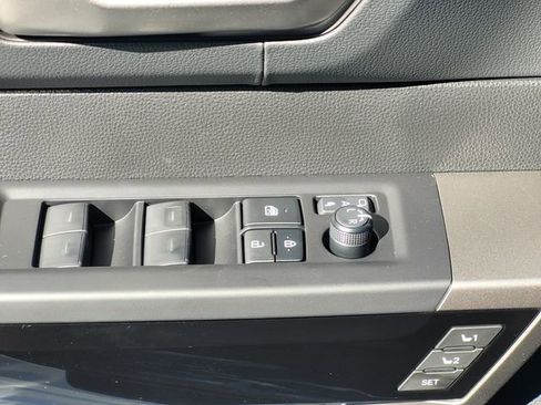 New 2025 Toyota Tundra Limited image 28
