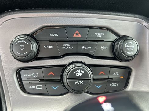 Used 2023 Dodge Challenger R/T RWD image 31