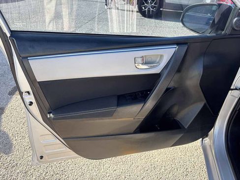 Used 2016 Toyota Corolla LE FWD image 11