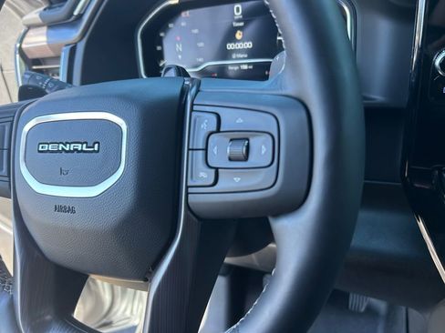 Used 2025 GMC Sierra 1500 Denali Ultimate AWD/4WD image 19