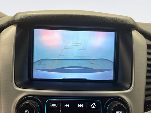 Used 2019 GMC Yukon SLT w/ Premium Edition AWD/4WD image 16