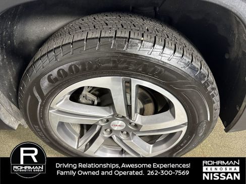 Used 2020 GMC Terrain SLT w/ Preferred Package image 6