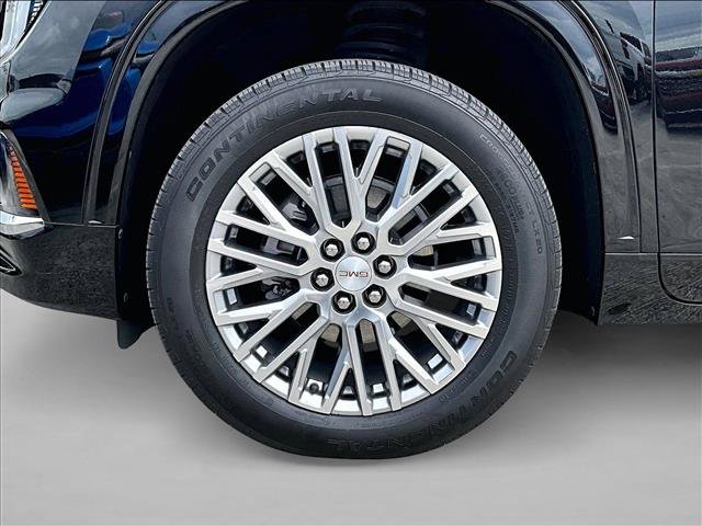 Used 2025 GMC Acadia Denali w/ LPO, Floor Liner Package FWD image 10