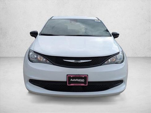 New 2026 Chrysler Voyager LX image 2