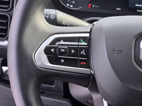 New 2025 RAM ProMaster 2500 w/ Quick Order Package 22G SLT image 18