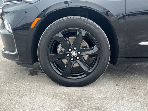 Used 2023 Buick Enclave Essence w/ Sport Touring Edition image 29