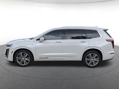 Used 2021 Cadillac XT6 Premium Luxury FWD image 2