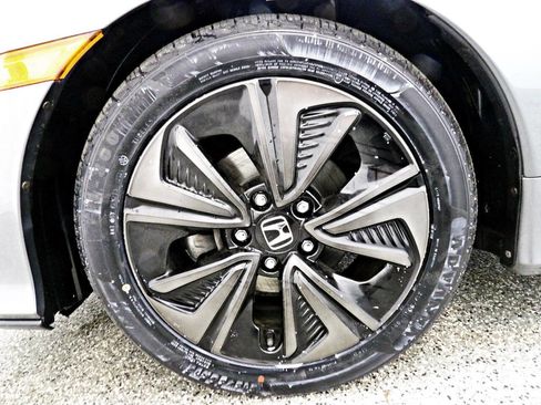 Used 2019 Honda Civic EX image 19