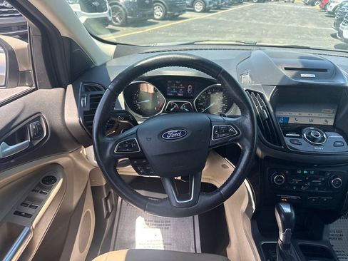 Used 2017 Ford Escape Titanium FWD image 19
