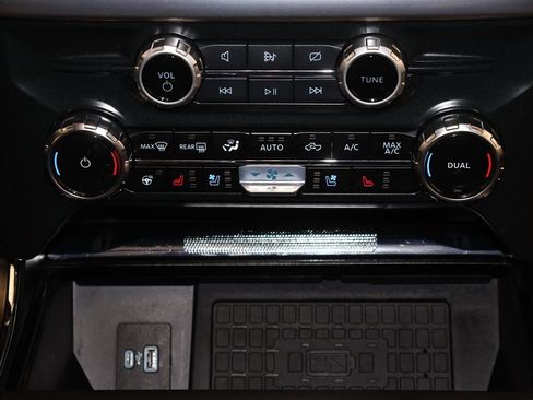 Certified 2024 Ford F150 King Ranch w/ FX4 Off-Road Package image 32