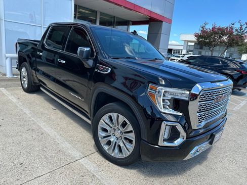 Used 2022 GMC Sierra 1500 Denali w/ Denali Premium Package AWD/4WD image 2