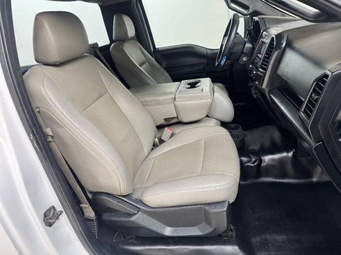 Used 2016 Ford F150 XL w/ Equipment Group 101A Mid RWD image 28