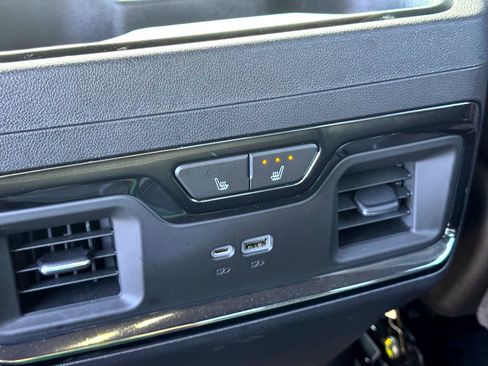 Used 2023 GMC Sierra 1500 AT4X image 24