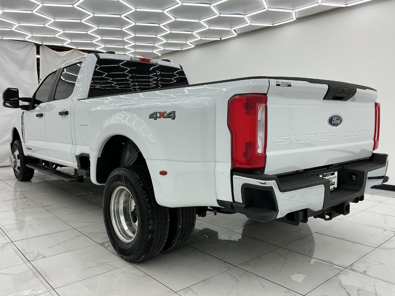 Used 2023 Ford F350 XL AWD/4WD image 14